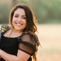 Caitlin Stegent