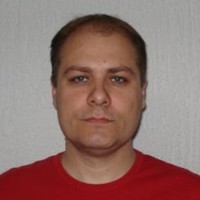 Daniel Novoselovic