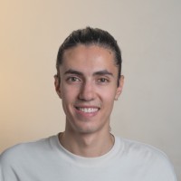 Emiliano Flores
