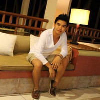 Aaron Flores