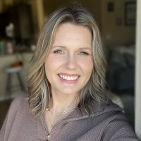 Robyn Scott