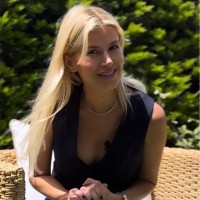DUYGU ÖZBAŞ