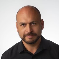 Gil D.