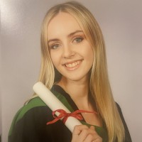 Holly Mchale