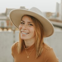 Amanda Calder