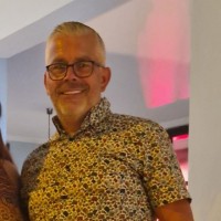 Simon Huggett