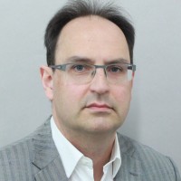 Emmanuel Carbon - Business Analyst