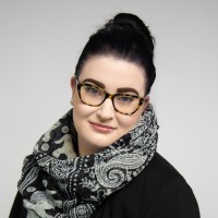 Ali Mackinnon