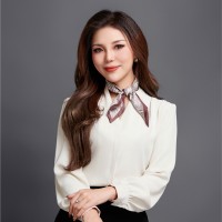 Miki M.