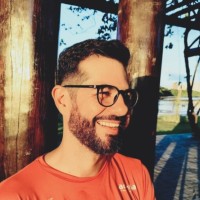 Julian Araújo