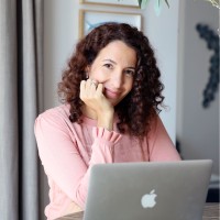 Eva Aksahin, Cpcc