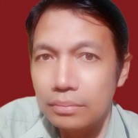 Robert Tampubolon