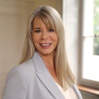 Monika Jakob