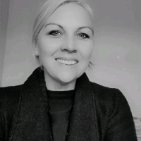 Delia Stander