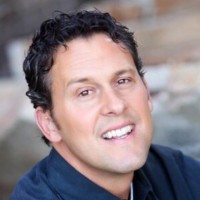 Vaughn Lemoss