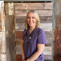 Lacy Nesler, Rn
