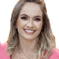 Angélica Neves