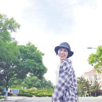 Lois Jin