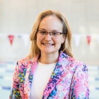 Dr Hannah Macdougall, Ply