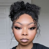 La Mya Stern