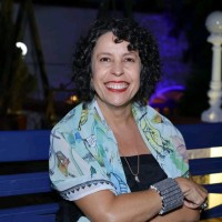 Flávia Soares