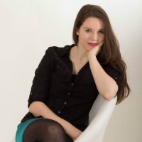 Corinna Schwozer