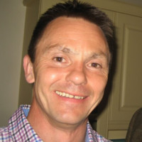 Stuart Arnott