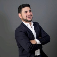 Mauricio Larios