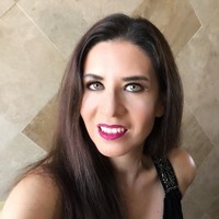 Adriana Del Valle