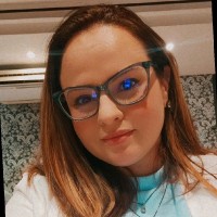 Patrícia R. Quinsacara Carvalho