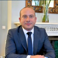 Stathis Kaparis, Cfa
