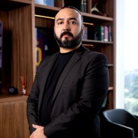 César Espinoza