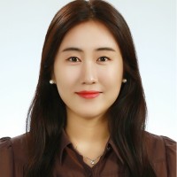 Mina Lee