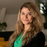 Shaina Blanksvärd