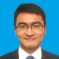 何伟东