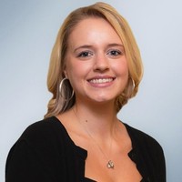 Victoria Holt, Cpcu