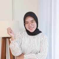 Divana Tias Arinta