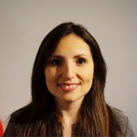 Alicia Cal, Cfa