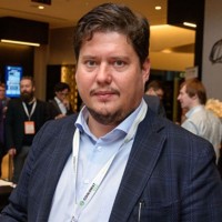 Vladislav Sapozhnikov
