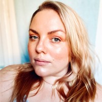 Clare Mccallum