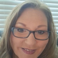 Kelli Holcomb