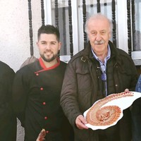 Álvaro Lorenzo Corte de Jamon a cuchillo