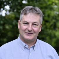 Hans-Erik B Henriksen
