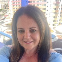 Lyndsay Bowes