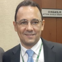 Boris Minora