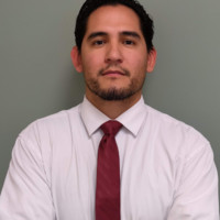 Robert Olivas