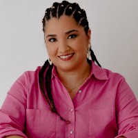 Ester Carvalho