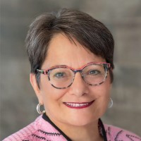 Elizabeth Di Cola
