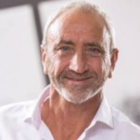 Dennis Robertson