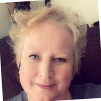 Sandi Schneider